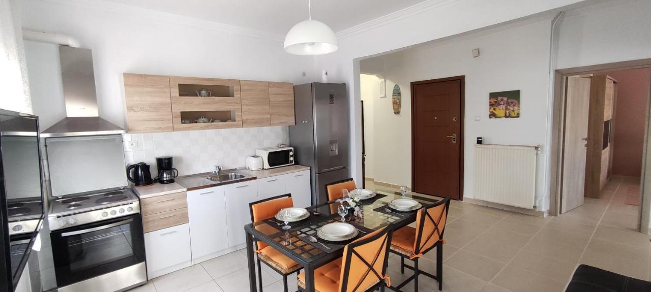 Seaside Apartments Néa Irákleia Eksteriør billede
