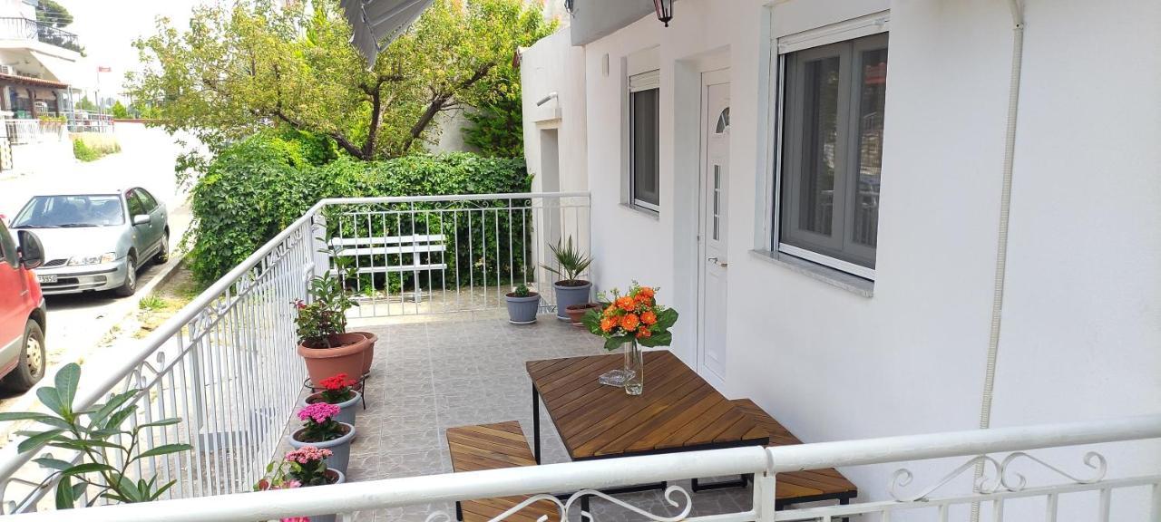 Seaside Apartments Néa Irákleia Eksteriør billede